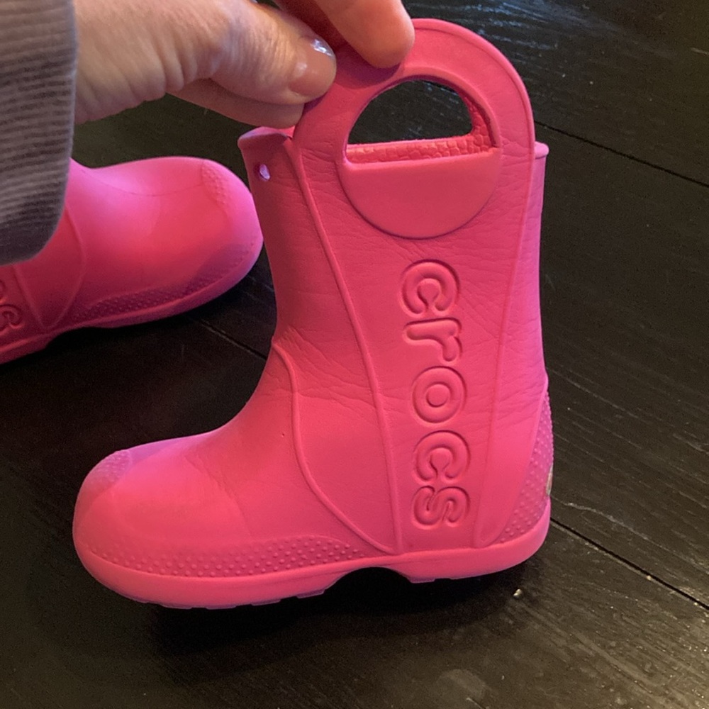 Girls Crocs pink water boots size 7 - Picture 6 of 9